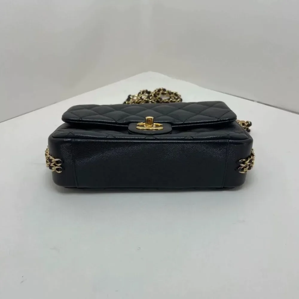 CHANEL brand color